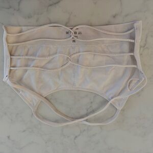 NVGTN sports bra